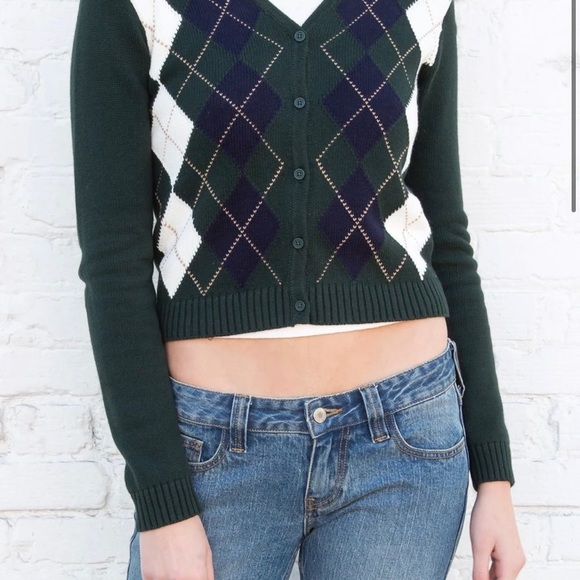 ISO!! - Picture 5 of 6